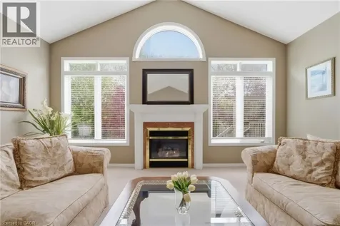 26 Knox Court Kitchener ON N2P 2V6