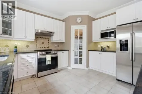 26 Knox Court Kitchener ON N2P 2V6