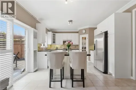 26 Knox Court Kitchener ON N2P 2V6