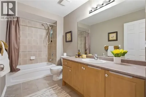 26 Knox Court Kitchener ON N2P 2V6
