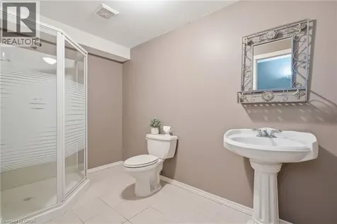 26 Knox Court Kitchener ON N2P 2V6