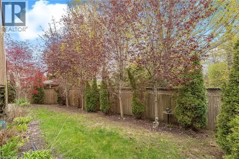 26 Knox Court Kitchener ON N2P 2V6