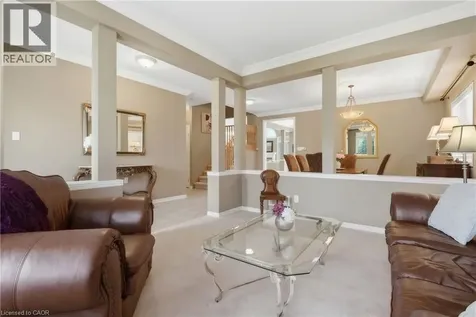 26 Knox Court Kitchener ON N2P 2V6