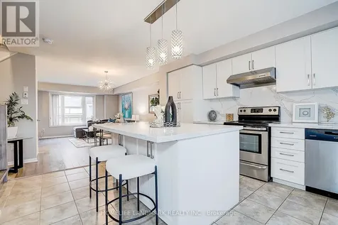 61 Burton Howard Drive Aurora ON L4G 0S1
