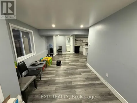 952 Dunnigan Court Kitchener ON N2B 0A8