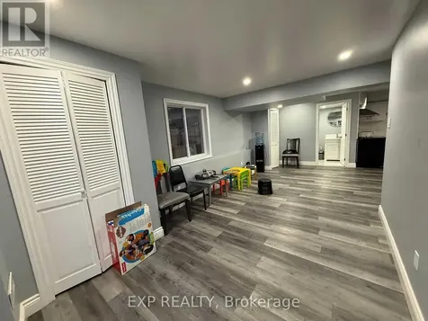 952 Dunnigan Court Kitchener ON N2B 0A8