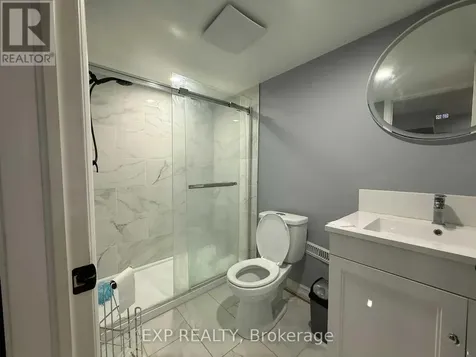 952 Dunnigan Court Kitchener ON N2B 0A8