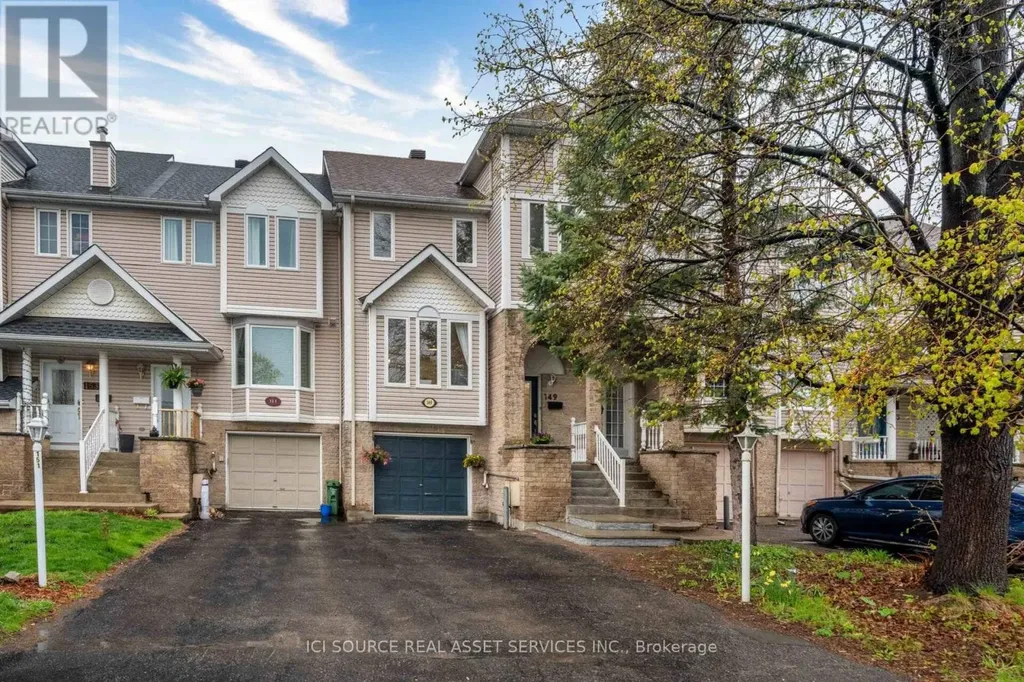 149 Woodgate Way Ottawa ON K2J 4E5