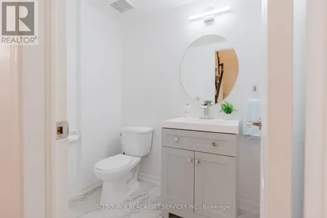 149 Woodgate Way Ottawa ON K2J 4E5