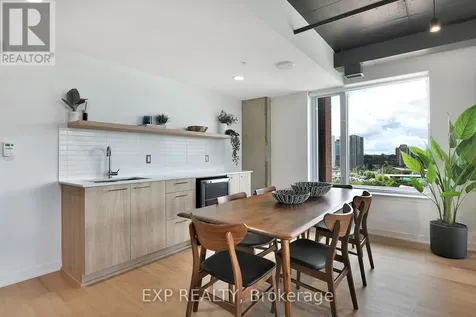 36 Robinson Avenue Ottawa ON K1S 8N8