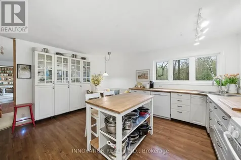6922 Flewellyn Road Ottawa ON K2S 1A9