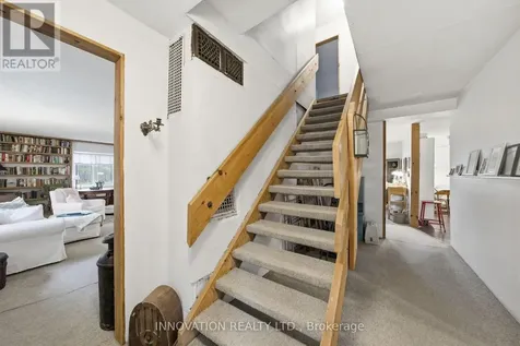 6922 Flewellyn Road Ottawa ON K2S 1A9