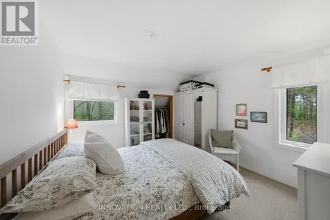 6922 Flewellyn Road Ottawa ON K2S 1A9