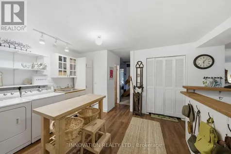 6922 Flewellyn Road Ottawa ON K2S 1A9