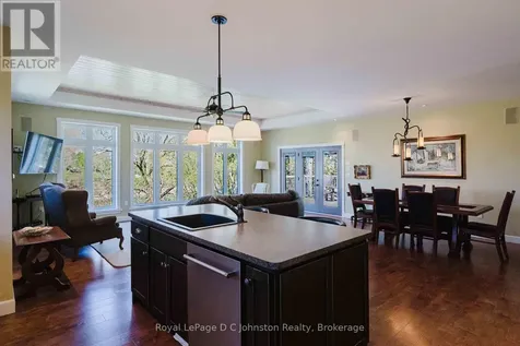 290 Saugeen Street Saugeen Shores ON N0H 2L0