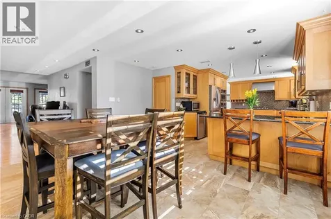 3734 Sinnicks Avenue Niagara Falls ON L2J 2G7