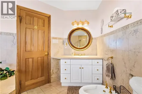 3734 Sinnicks Avenue Niagara Falls ON L2J 2G7