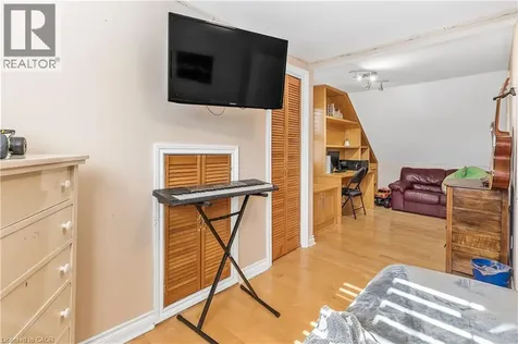 3734 Sinnicks Avenue Niagara Falls ON L2J 2G7