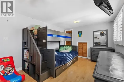 3734 Sinnicks Avenue Niagara Falls ON L2J 2G7