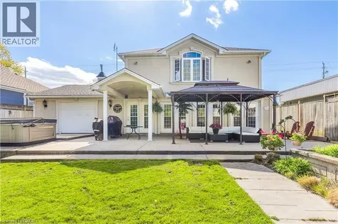 3734 Sinnicks Avenue Niagara Falls ON L2J 2G7