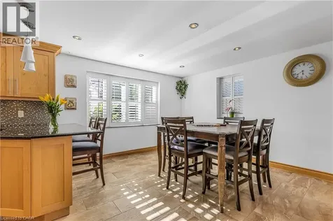 3734 Sinnicks Avenue Niagara Falls ON L2J 2G7