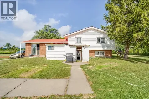 7063 Coulter Sideroad Essex ON N0R 1B0