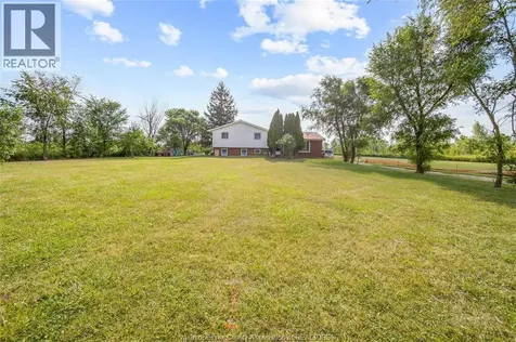 7063 Coulter Sideroad Essex ON N0R 1B0