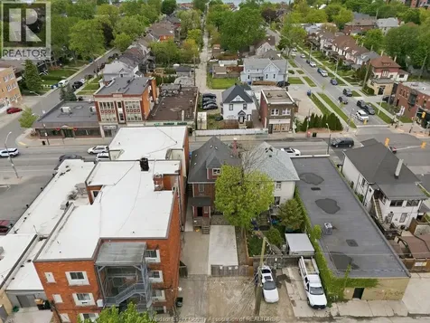 1453-1455 Wyandotte Street Windsor ON N9A 3L1