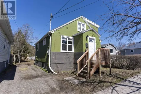 76 Algonquin Ave S Thunder Bay ON P7B 4S6