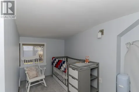 76 Algonquin Ave S Thunder Bay ON P7B 4S6