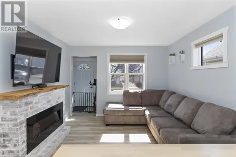 76 Algonquin Ave S Thunder Bay ON P7B 4S6