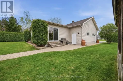 2039 Onyx Street Ottawa ON K0A 3H0