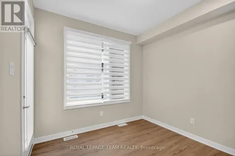 297 Les Emmerson Drive Ottawa ON K2J 7L6