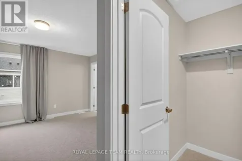 297 Les Emmerson Drive Ottawa ON K2J 7L6