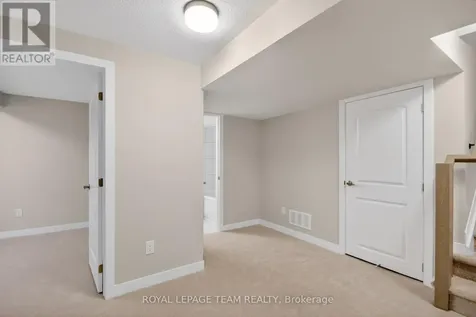 297 Les Emmerson Drive Ottawa ON K2J 7L6