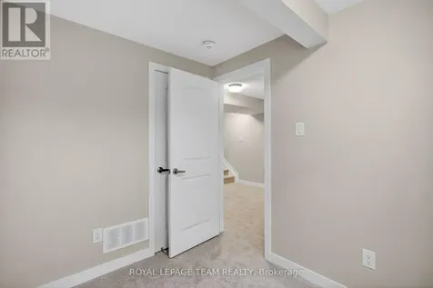 297 Les Emmerson Drive Ottawa ON K2J 7L6