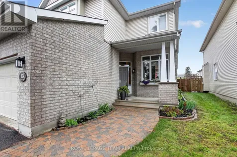 18 Rivergreen Crescent Ottawa ON K2M 2E1