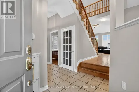 18 Rivergreen Crescent Ottawa ON K2M 2E1