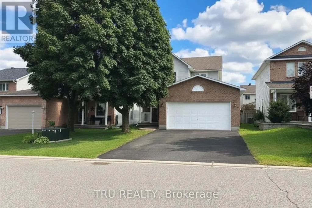 9 Whalings Circle Ottawa ON K2S 1S4