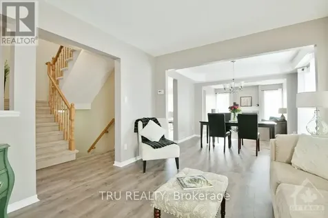 9 Whalings Circle Ottawa ON K2S 1S4