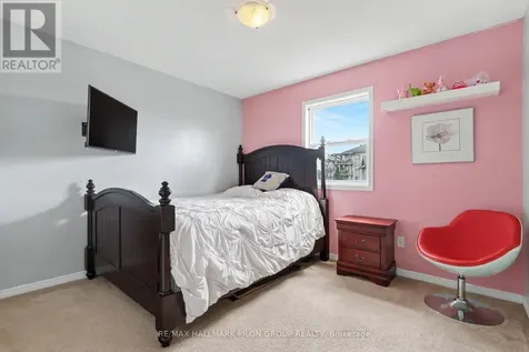 1046 Fieldfair Way Ottawa ON K4A 0E2