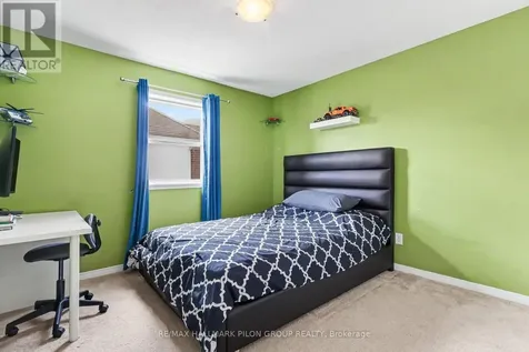 1046 Fieldfair Way Ottawa ON K4A 0E2