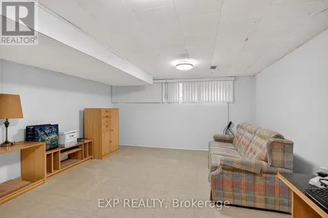 632 Chadburn Avenue Ottawa ON K1G 0Y7