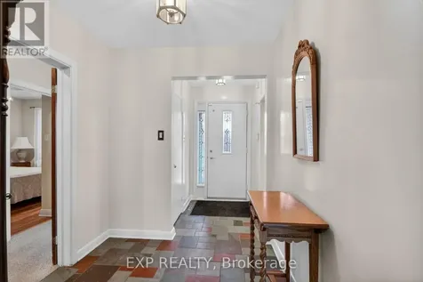 632 Chadburn Avenue Ottawa ON K1G 0Y7