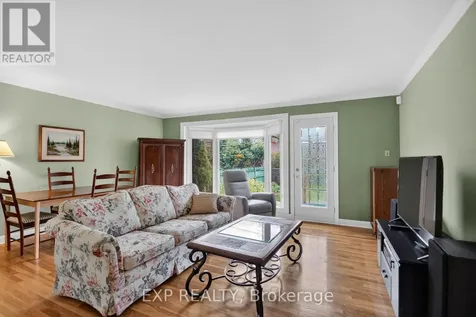 632 Chadburn Avenue Ottawa ON K1G 0Y7