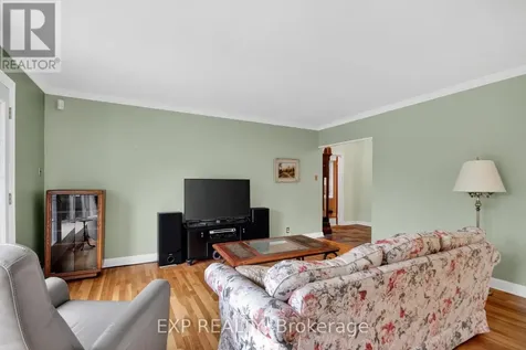 632 Chadburn Avenue Ottawa ON K1G 0Y7