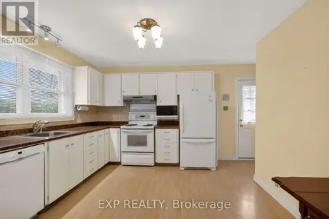 632 Chadburn Avenue Ottawa ON K1G 0Y7
