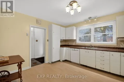 632 Chadburn Avenue Ottawa ON K1G 0Y7