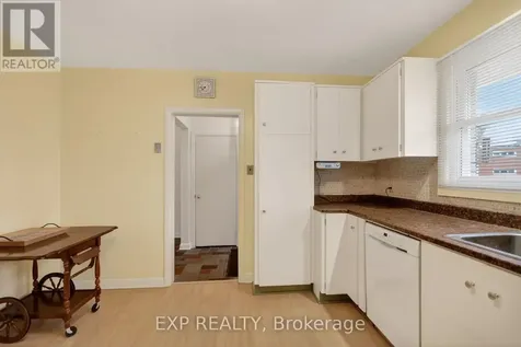 632 Chadburn Avenue Ottawa ON K1G 0Y7