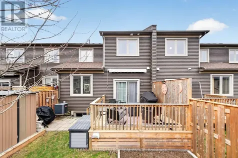 32 Curtis Street Prince Edward County (picton Ward) ON K0K 2T0